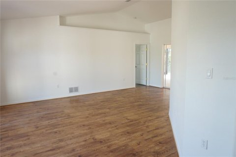 House in Punta Gorda, Florida 3 bedrooms, 179.49 sq.m. № 1643063 - photo 8