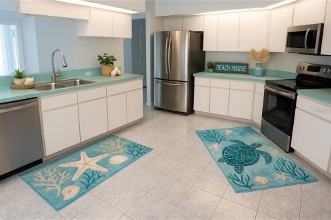 House in Punta Gorda, Florida 3 bedrooms, 179.49 sq.m. № 1643063 - photo 11