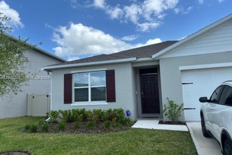 Villa ou maison à louer à Sanford, Floride: 4 chambres № 2147388 - photo 3