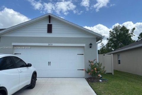 Villa ou maison à Sanford, Floride 4 chambres № 2147388