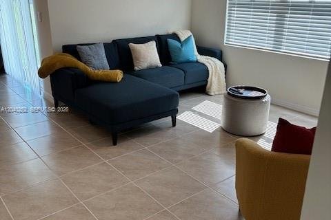 Villa ou maison à louer à Sanford, Floride: 4 chambres № 2147388 - photo 8