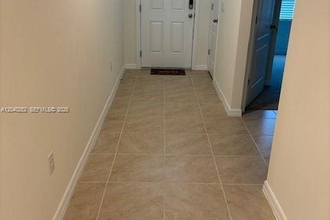 Villa ou maison à louer à Sanford, Floride: 4 chambres № 2147388 - photo 6