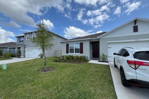Villa ou maison à louer à Sanford, Floride: 4 chambres № 2147388 - photo 2