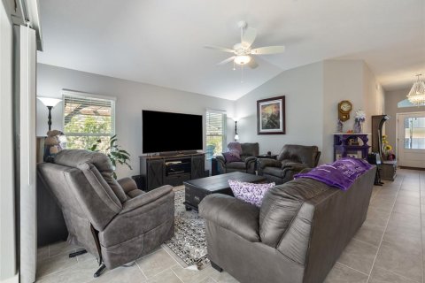 Casa en venta en The Villages, Florida, 4 dormitorios, 213.3 m2 № 1898976 - foto 26
