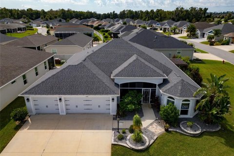 Casa en venta en The Villages, Florida, 4 dormitorios, 213.3 m2 № 1898976 - foto 7