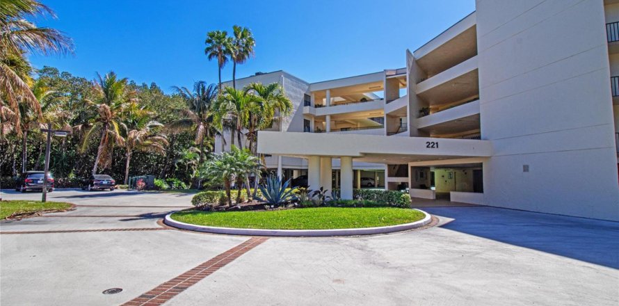 Condominio en Stuart, Florida, 2 dormitorios  № 2154134