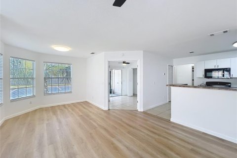 Apartamento en alquiler en Altamonte Springs, Florida, 2 dormitorios, 104.98 m2 № 1900274 - foto 11
