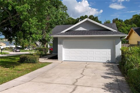 Villa ou maison à Winter Haven, Floride 3 chambres, 136.57 m2 № 2316456