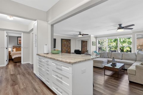 Villa ou maison à vendre à Wilton Manors, Floride: 3 chambres, 130.43 m2 № 2026387 - photo 11