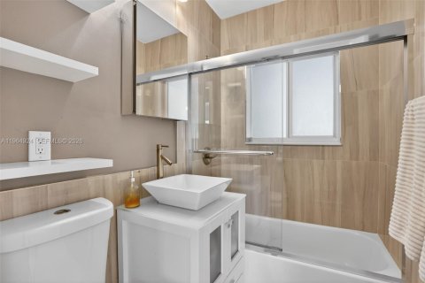 Villa ou maison à vendre à Wilton Manors, Floride: 3 chambres, 130.43 m2 № 2026387 - photo 27