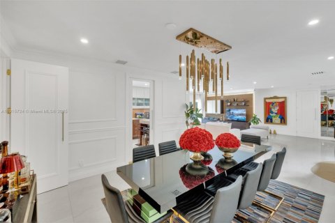 House in Fort Lauderdale, Florida 4 bedrooms, 186.73 sq.m. № 1971462 - photo 11