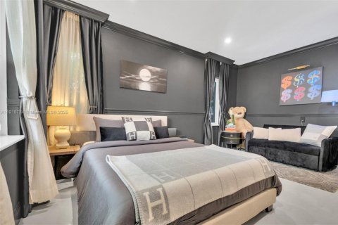 House in Fort Lauderdale, Florida 4 bedrooms, 186.73 sq.m. № 1971462 - photo 17