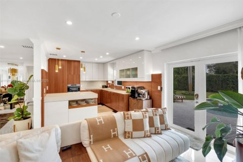 House in Fort Lauderdale, Florida 4 bedrooms, 186.73 sq.m. № 1971462 - photo 7