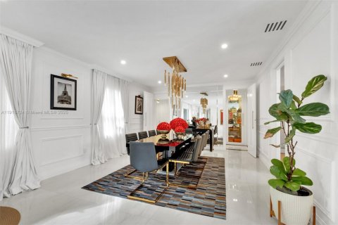 House in Fort Lauderdale, Florida 4 bedrooms, 186.73 sq.m. № 1971462 - photo 12