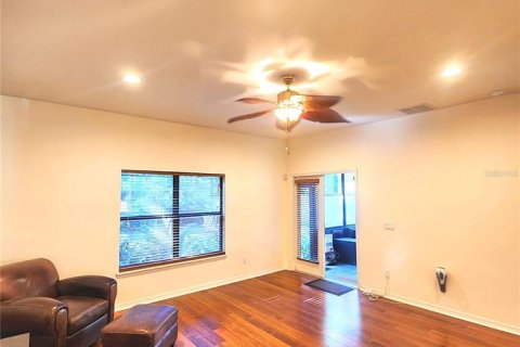 Casa en venta en Orlando, Florida, 3 dormitorios, 175.59 m2 № 1518444 - foto 3