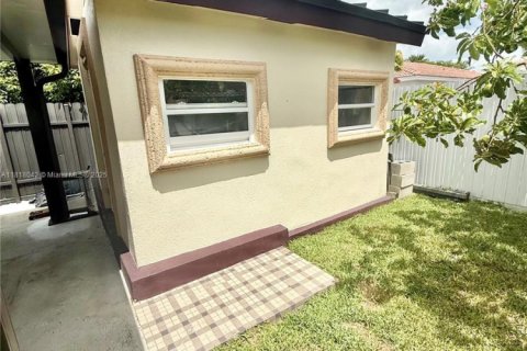Villa ou maison à vendre à Homestead, Floride: 4 chambres, 152.55 m2 № 1774211 - photo 21