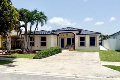 Villa ou maison à vendre à Homestead, Floride: 4 chambres, 152.55 m2 № 1774211 - photo 2