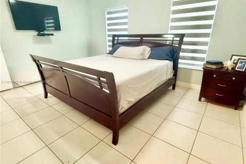 Villa ou maison à vendre à Homestead, Floride: 4 chambres, 152.55 m2 № 1774211 - photo 10