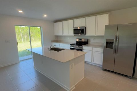 House in Daytona Beach, Florida 3 bedrooms, 138.15 sq.m. № 1906231 - photo 3