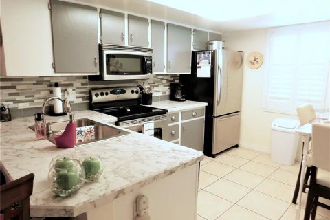 Copropriété à louer à Oldsmar, Floride: 2 chambres, 81.66 m2 № 1774879 - photo 9