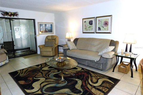 Copropriété à louer à Oldsmar, Floride: 2 chambres, 81.66 m2 № 1774879 - photo 4