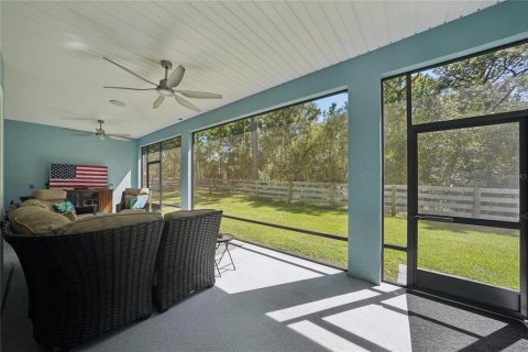 House in Wildwood, Florida 3 bedrooms, 219.99 sq.m. № 2355617 - photo 23