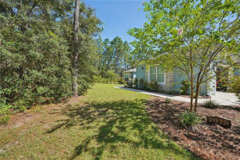 House in Wildwood, Florida 3 bedrooms, 219.99 sq.m. № 2355617 - photo 3