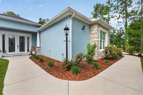 House in Wildwood, Florida 3 bedrooms, 219.99 sq.m. № 2355617 - photo 6