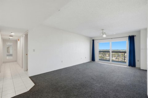 Condominio en venta en Ormond Beach, Florida, 2 dormitorios, 119.57 m2 № 2156656 - foto 3