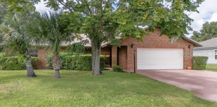 House in Palm Coast, Florida 3 bedrooms, 139.73 sq.m. № 1904052