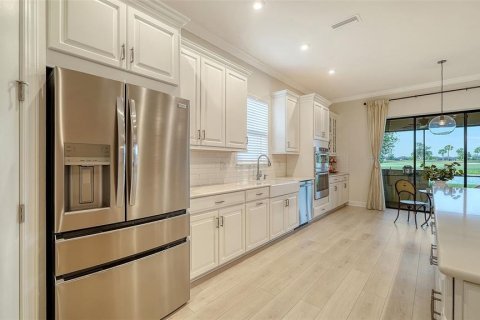 House in Lakewood Ranch, Florida 3 bedrooms, 281.03 sq.m. № 2152094 - photo 13