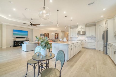 House in Lakewood Ranch, Florida 3 bedrooms, 281.03 sq.m. № 2152094 - photo 22
