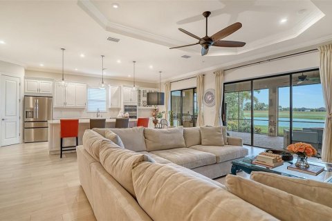 House in Lakewood Ranch, Florida 3 bedrooms, 281.03 sq.m. № 2152094 - photo 19