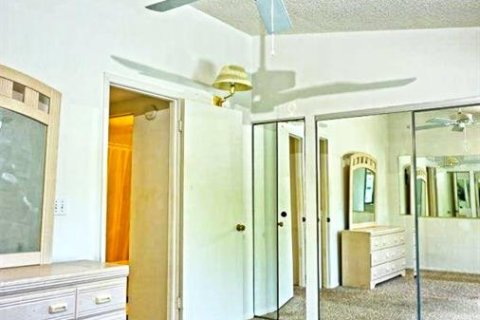Condo in Lutz, Florida, 1 bedroom № 2110910 - photo 23