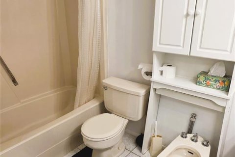 Condo in Lutz, Florida, 1 bedroom № 2110910 - photo 29