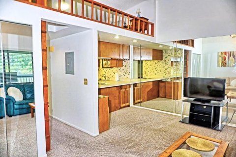 Condo in Lutz, Florida, 1 bedroom № 2110910 - photo 13