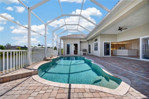 Casa en venta en Port Charlotte, Florida, 3 dormitorios, 261.61 m2 № 2321603 - foto 3