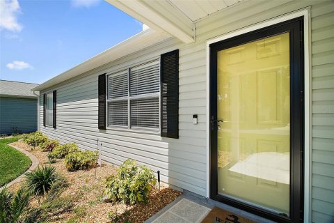 House in The Villages, Florida 2 bedrooms, 99.03 sq.m. № 1640817 - photo 2