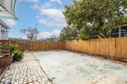 Villa ou maison à louer à Tampa, Floride: 3 chambres, 108.6 m2 № 2408444 - photo 13