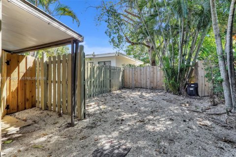 Immobilier commercial à vendre à North Miami Beach, Floride: 165.18 m2 № 2010294 - photo 28