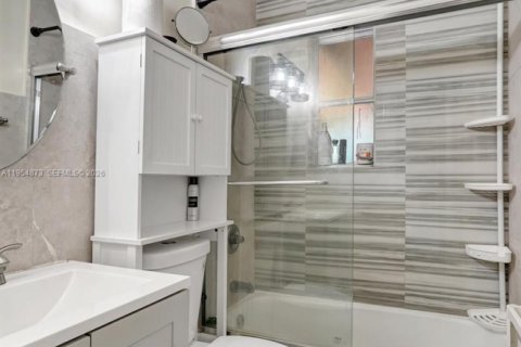 Immobilier commercial à vendre à North Miami Beach, Floride: 165.18 m2 № 2010294 - photo 16