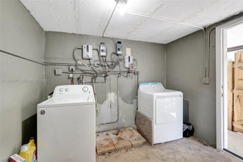 Immobilier commercial à vendre à North Miami Beach, Floride: 165.18 m2 № 2010294 - photo 30