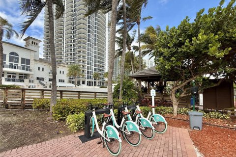 Copropriété à vendre à Miami Beach, Floride: 3 chambres, 186.73 m2 № 1982244 - photo 27