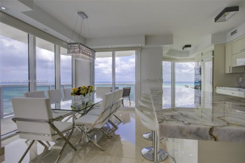 Copropriété à vendre à Miami Beach, Floride: 3 chambres, 186.73 m2 № 1982244 - photo 5