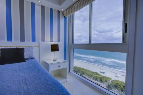 Copropriété à vendre à Miami Beach, Floride: 3 chambres, 186.73 m2 № 1982244 - photo 20