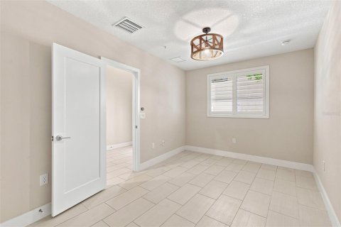 Touwnhouse à louer à Saint Petersburg, Floride: 2 chambres, 147.71 m2 № 2425676 - photo 7