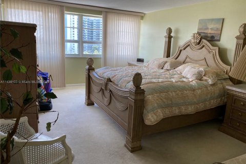 Купить кондоминиум в Форт-Лодердейл, Флорида 2 спальни, 153.94м2, № 2037232 - фото 15