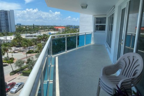 Купить кондоминиум в Форт-Лодердейл, Флорида 2 спальни, 153.94м2, № 2037232 - фото 10