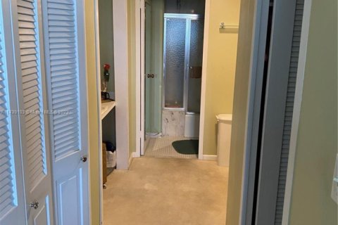 Купить кондоминиум в Форт-Лодердейл, Флорида 2 спальни, 153.94м2, № 2037232 - фото 16