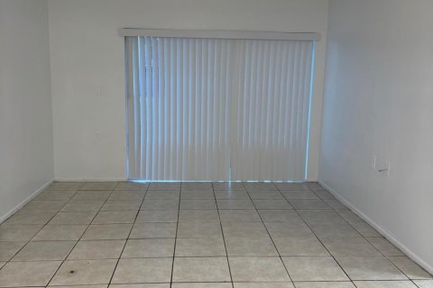 Apartment in West Palm Beach, Florida 2 bedrooms, 65.77 sq.m. № 2260208 - photo 5